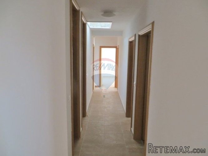 VELIK stan 130 m2 sa otvorenim pogledom na more - 4