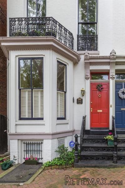 3 bedroom Semi-Detached House For Sale:..