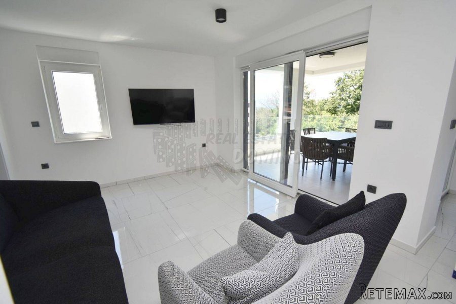 Apartman u novogradnji! Njivice!! - 7