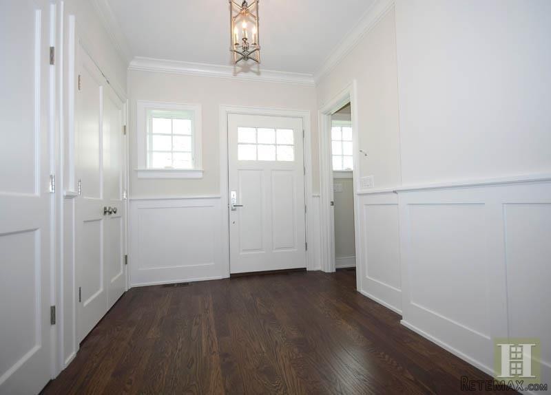 5 bedroom House For Sale: 43 HAWTHORNE.. - 2