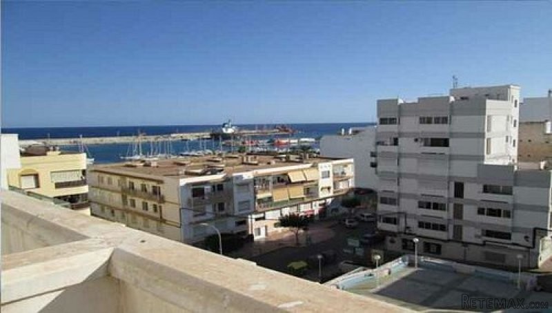 3 BED APARTMENT BY THE HARBOUR OF..