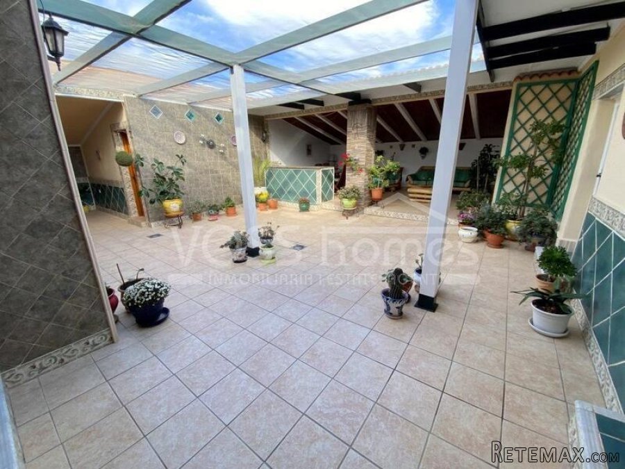 NEW & EXCLUSIVE TO VOSS HOMES - A uniquely designed, full.. - 12