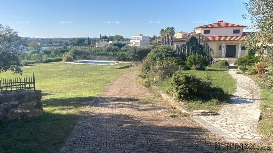 POMER, prvi red do mora, kuća s građevinskim zemljištem i pr.. - 2