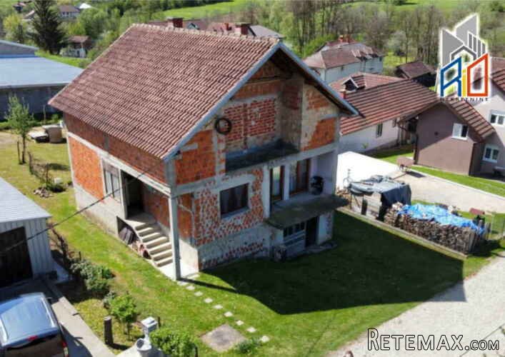 NA PRODAJU! Useljiva kuća u Radjevom selu kod Valjeva - 13