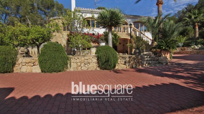 Spacious Villa situated in Javea