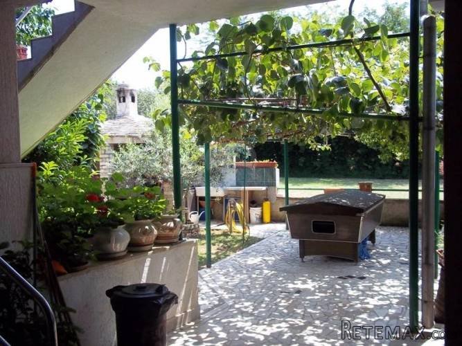 Istra-Medulin, uhodana apartmanska kuća na 300m do mora - 4