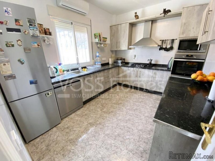 NEW LISTING TO VOSS HOMES - A cleverly designed beautifully.. - 16