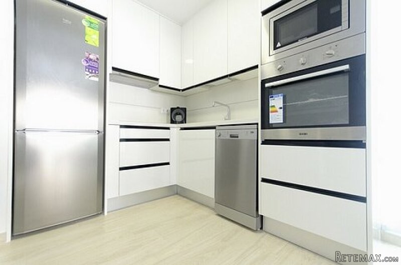 10 METRES TO SEA FRONT - 2 BED 2 BATH - 2