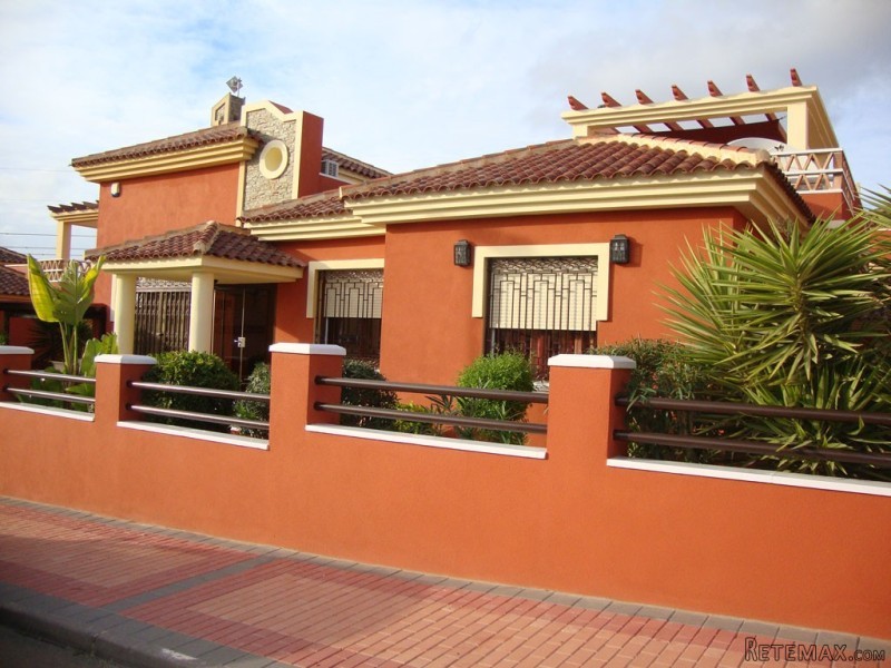 3 Bedrooms - Villa - Alicante - For Sale