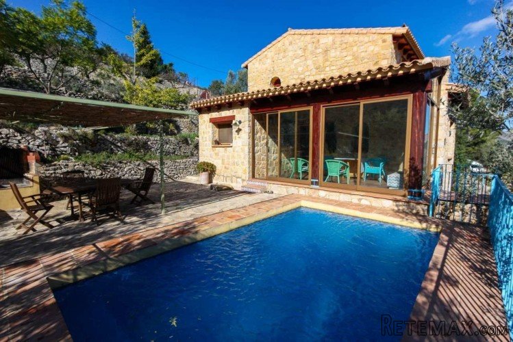 Finca with swimming pool for sale in Vall de Laguar. The.. - 2