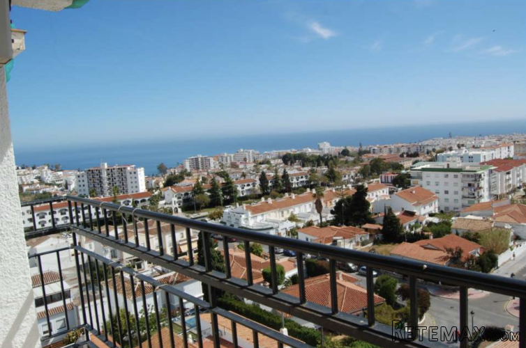 Funktionell & trevlig lägenhet i eftertraktad del av Nerja... - 2