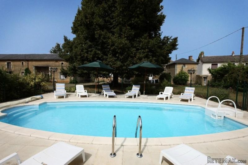 7 Bedroom Village House For Sale