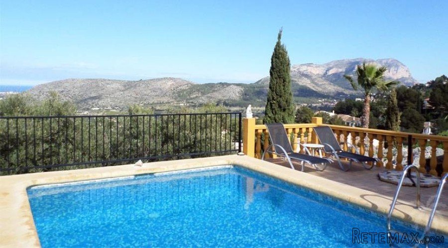 Well presented villa in strikingly beautiful setting atop.. - 3