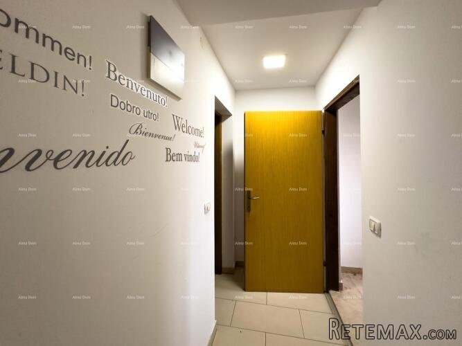 Prodaja renovirane kuće s pogledom na more, Medulin! - 5