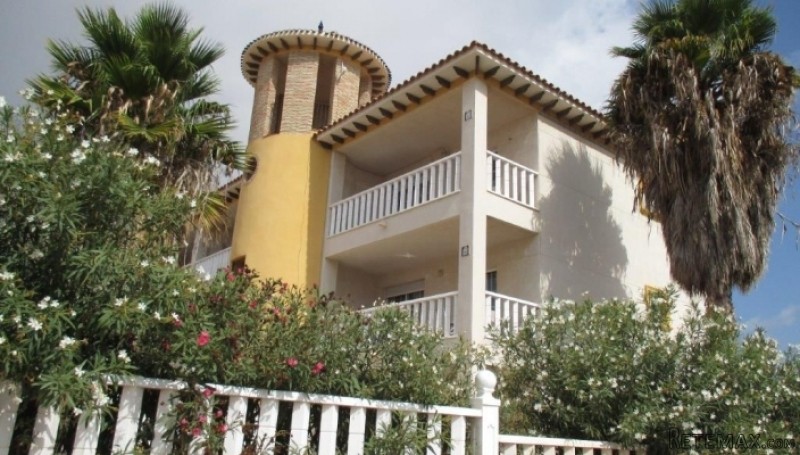 Resale · Apartment · Spain · Costa Bl..