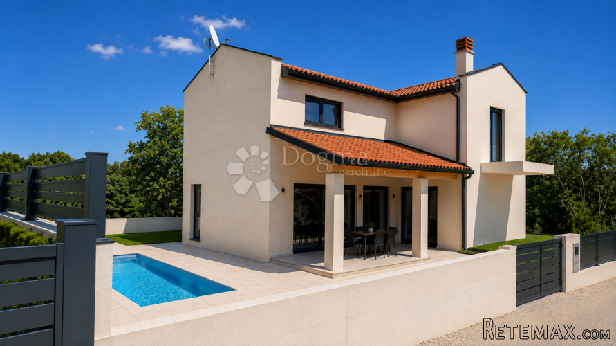 Kuća s bazenom u Marčani – 175 m², mirna lokacija