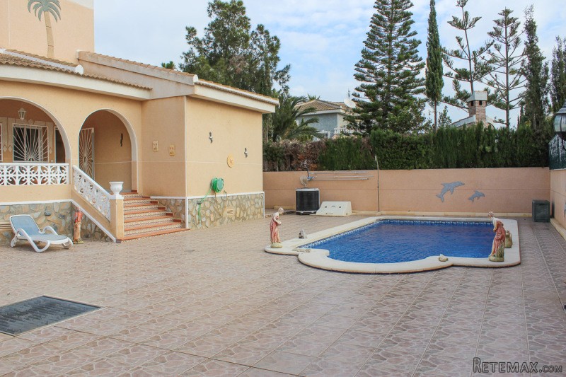 4 Bedrooms - Villa - Alicante - For Sale - 2