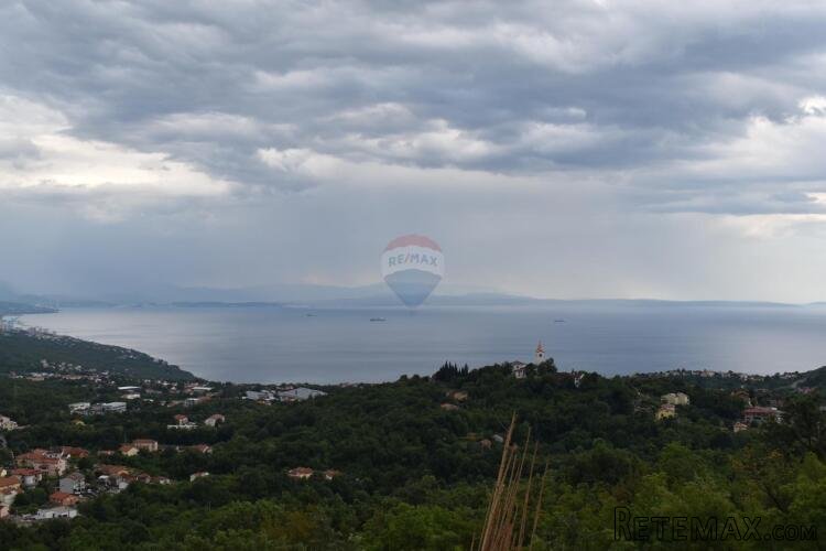 Stan s panoramskim pogledom - Rukavac