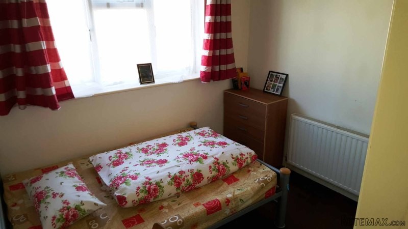 Double room, Zone 3, Leyton