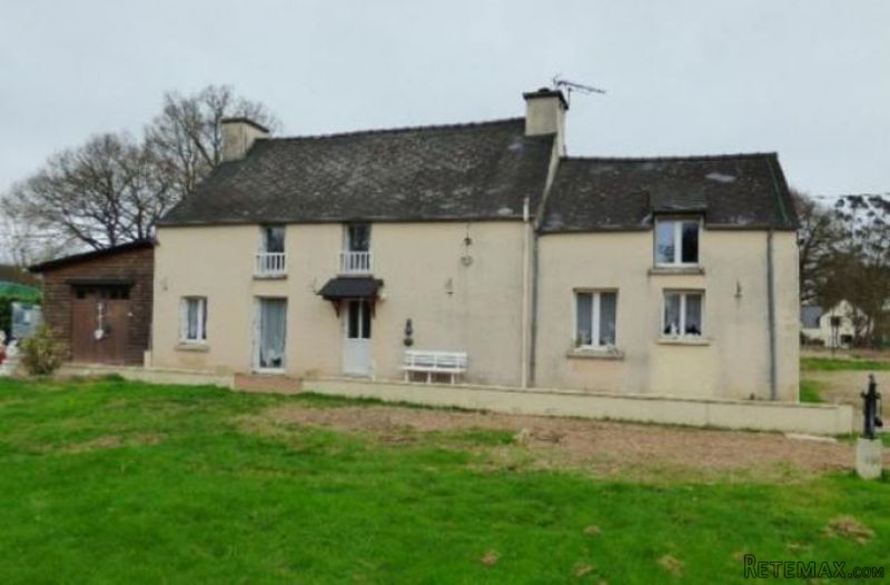 Countryside House in Good Condition