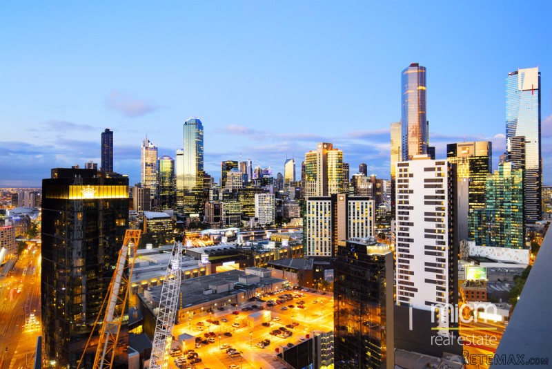 Spectacular Water & City Views