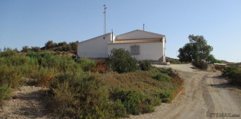Cortijo / Country House in Albox