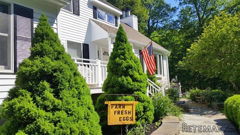 3 bedroom House For Sale: 50 Sunset..
