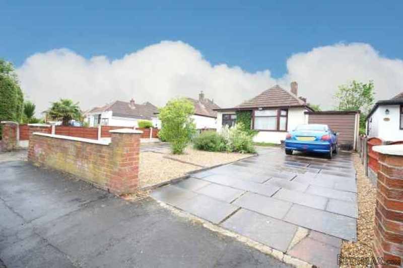 3 bedroom, Detached Bungalow house for..