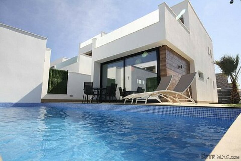 3 Bed Detached Villas with Private Pool..