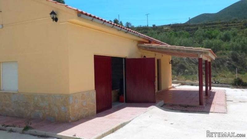 Country House On A 29,000 M2 Plot In.. - 2