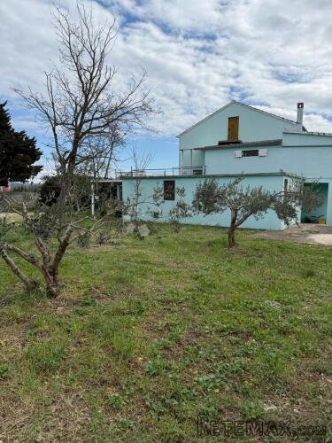 Prodaja kuće s poslovnim prostorom u Pakoštanima – Savršena - 3