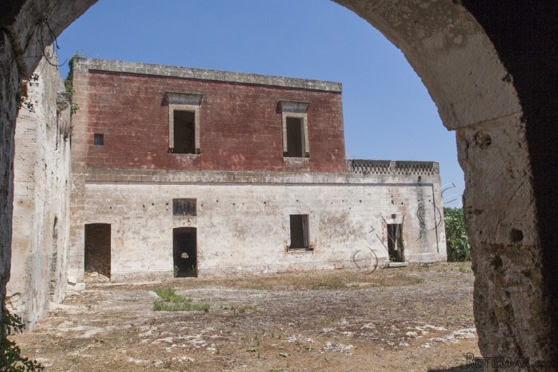 V000211, Typical Apulian Farmhouse For..