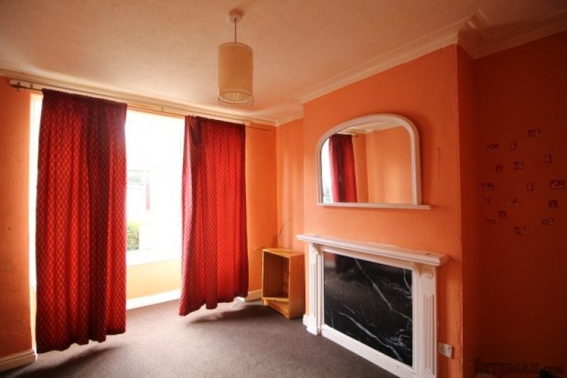 3 bedroom, Semi-detached House house.. - 2