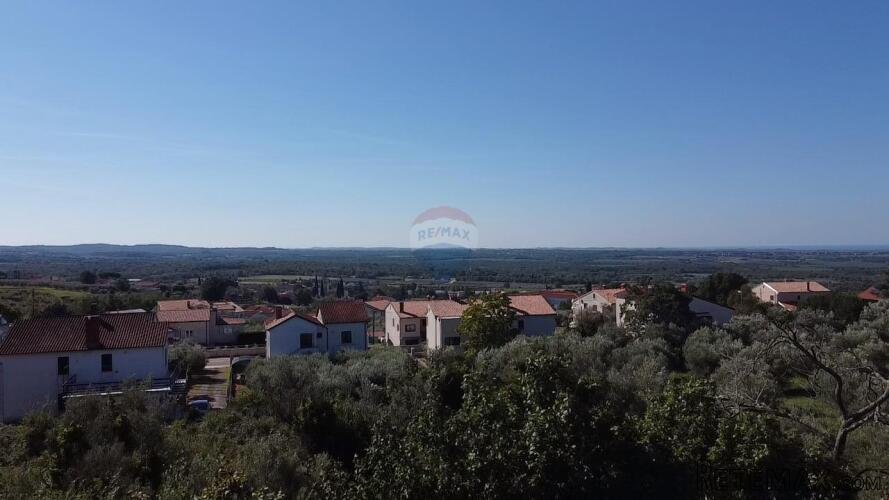Istra, Kaštelir - Građevinsko zemljište s pogledom na more