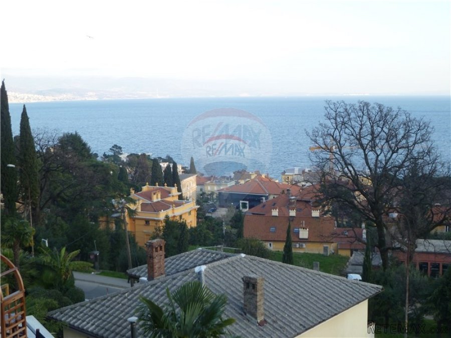 OPATIJA - STAN DVOETAŽNI OD 218,55 m2 - GARAŽA - 2