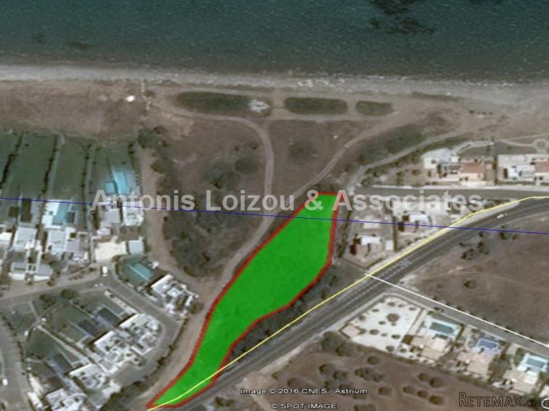 2,955 m2 field in Neo Chorio 100 m2..