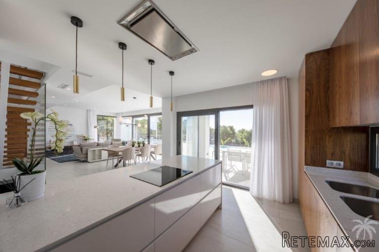 Are you looking for a beautiful, new villa? And do you.. - 3