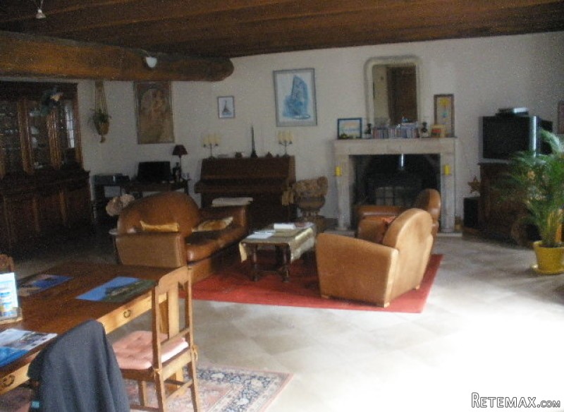 Big farmhouse on its own plot in.. - 2