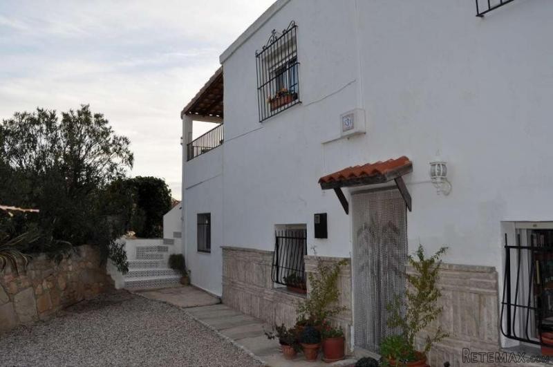 Quaint 5 bed country house with.. - 2