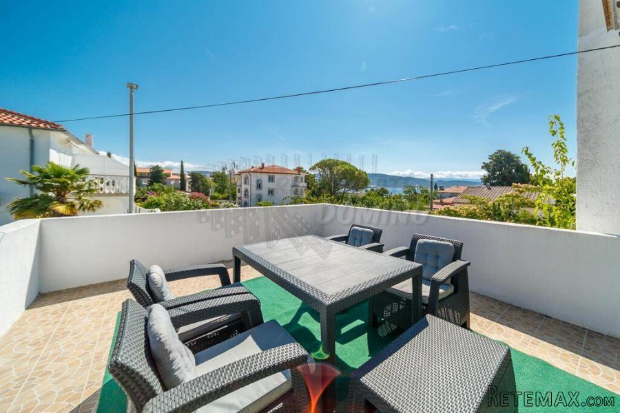Apartmanska kuća na samo 100 m od mora! Grad Krk! - 2