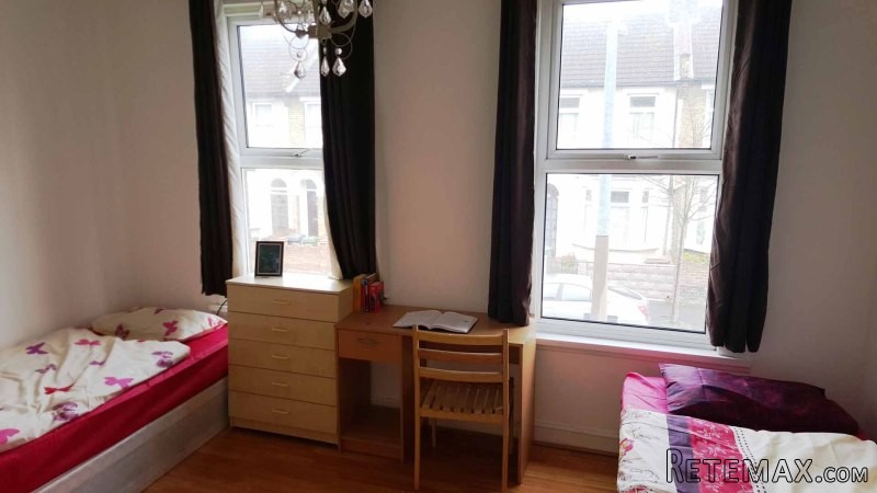 Room share for women, Zone 3, Leyton - 2