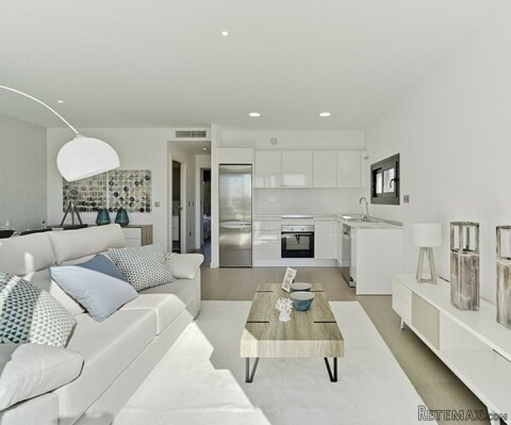 SEA VIEWS 2 bed 2 bath apartments on Lo.. - 2