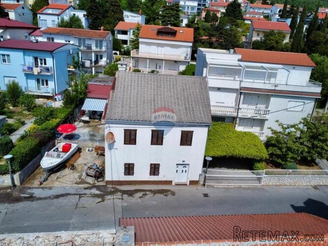 Selce, centar - kuća za renovaciju 40 m od mora - 3