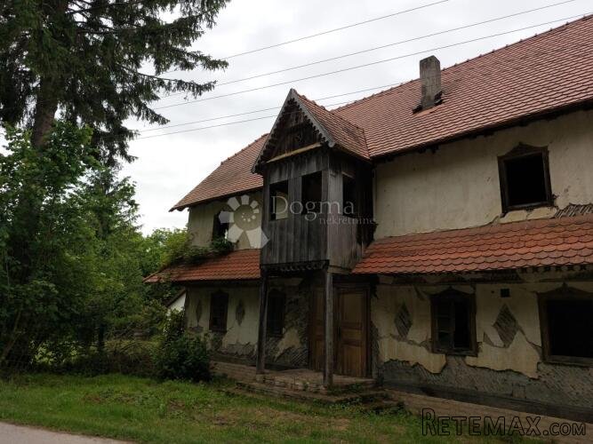 Kurija, Tradicijska kuća s idejnim projektom ! Suvoj