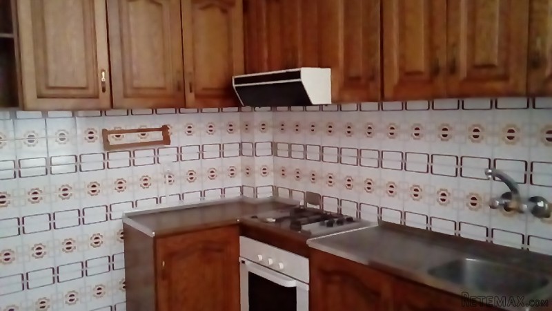 4 bedroom, 1 bathroom Apartment, (build.. - 2