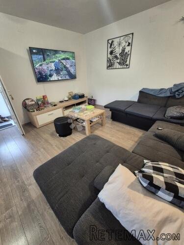 EKSKLUZIVNO! PROSTRANI APARTMAN 69 m² + 172 m² OKUĆNICE