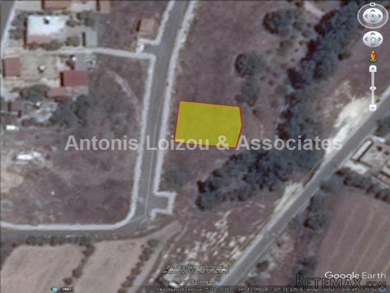 613 m2 plot in Timi with sea view