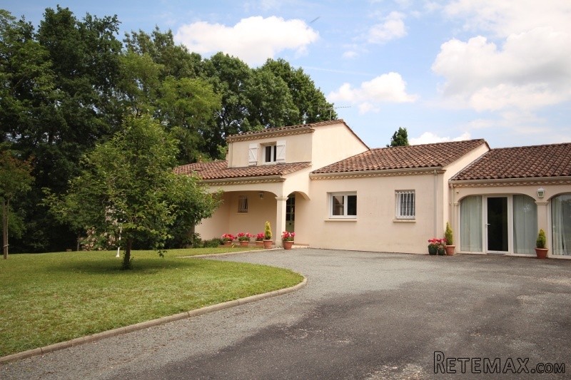 Quality modern 3 bed house with 1 bed.. - 2