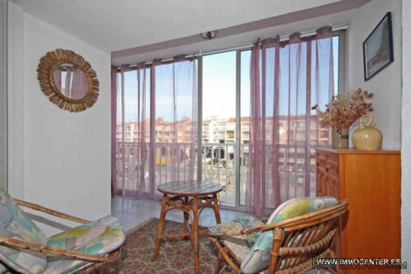 EMPURIABRAVA: Nice renovated studio in..