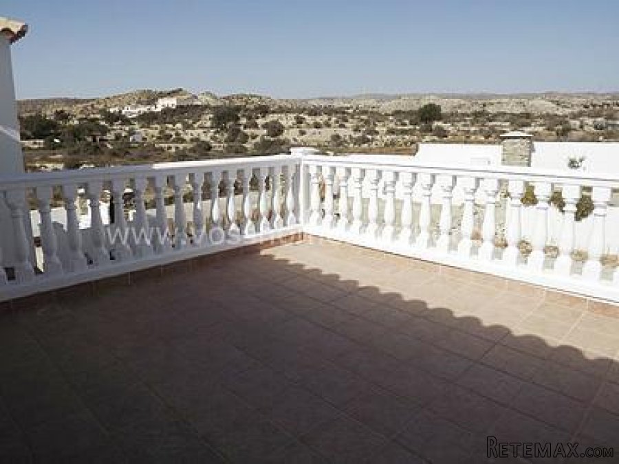 EXCLUSIVE TO VOSS HOMES - A Large, truly impressive 246m2.. - 5